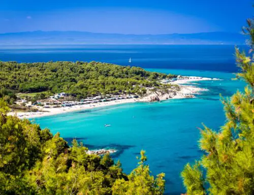 10 Places To See in Mainland Greece Before Leaving For The Islands