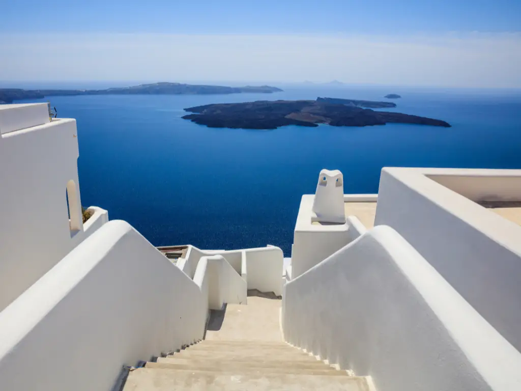 facts-about-santorini-white-houses